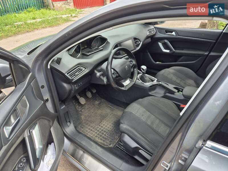 Універсал Peugeot 308 2015 в Житомирі