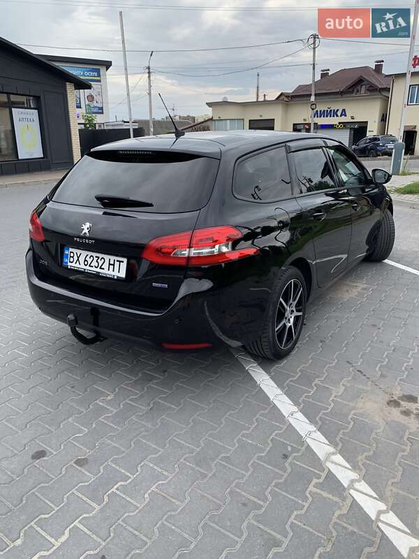 Універсал Peugeot 308 2015 в Хмельницькому