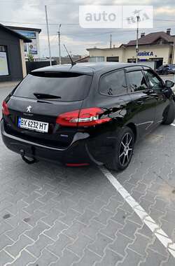 Універсал Peugeot 308 2015 в Хмельницькому