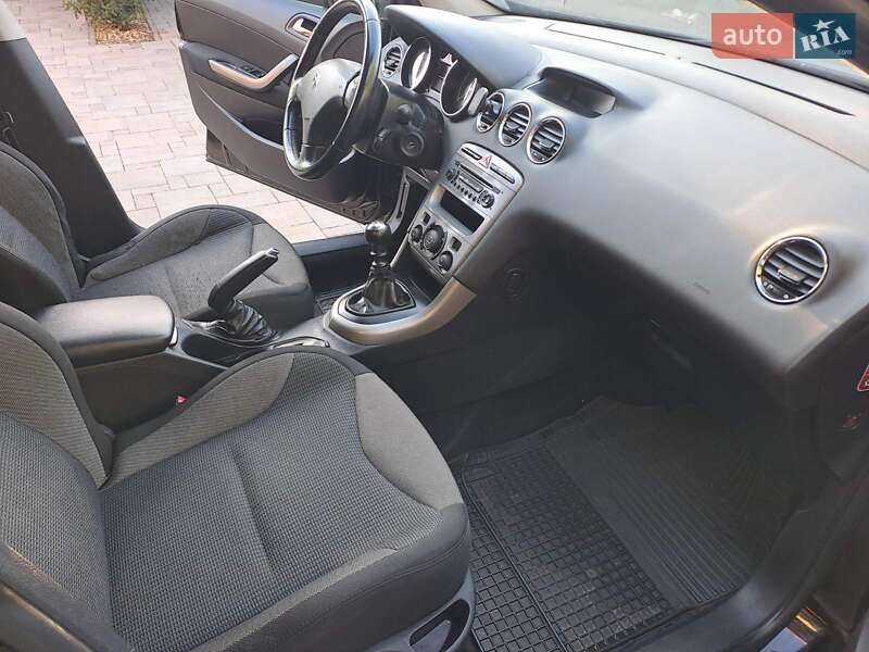 Універсал Peugeot 308 2011 в Львові