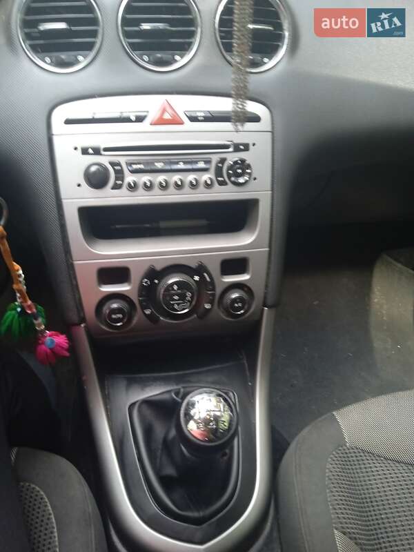 Peugeot 308 2012