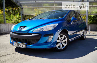 Хэтчбек Peugeot 308 2008 в Киеве