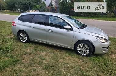 Универсал Peugeot 308 2016 в Чернигове