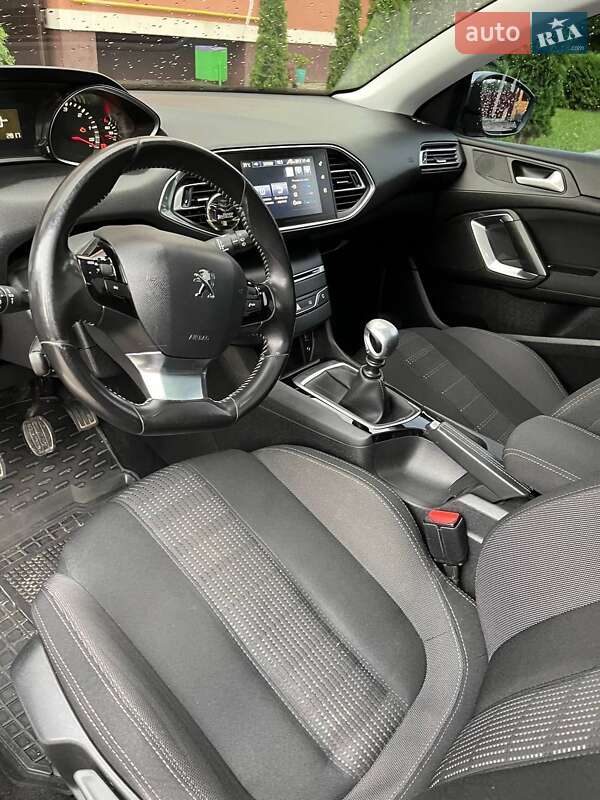 Універсал Peugeot 308 2015 в Рівному фото 17 Універсал Peugeot 308 2015 в Рівному