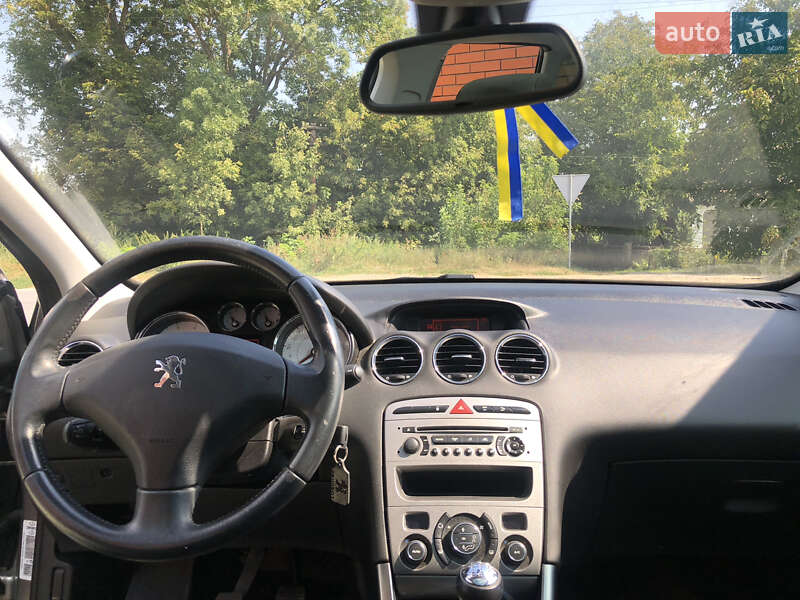 Универсал Peugeot 308 2010 в Хмельницком