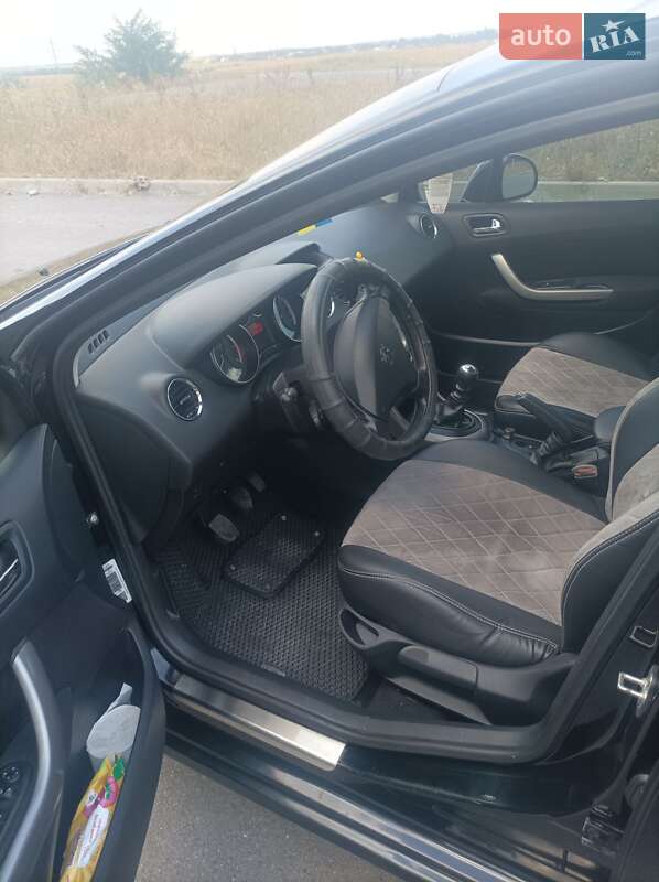 Універсал Peugeot 308 2011 в Дунаївцях