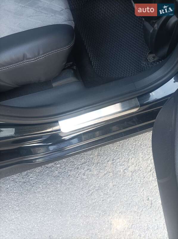 Універсал Peugeot 308 2011 в Дунаївцях