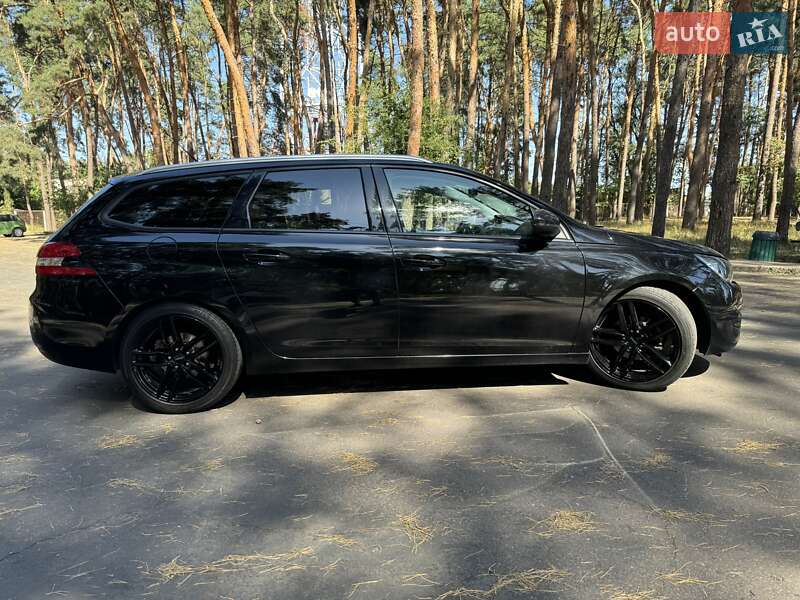 Peugeot 308 2015