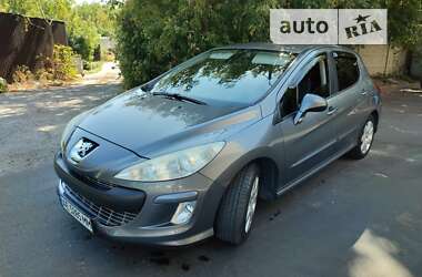 Хэтчбек Peugeot 308 2010 в Днепре