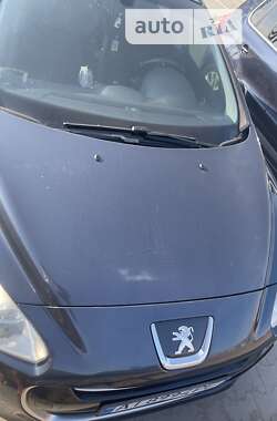 Хэтчбек Peugeot 308 2011 в Боярке