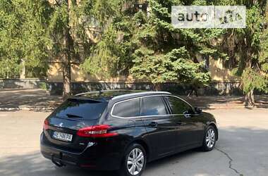 Універсал Peugeot 308 2015 в Жовтих Водах