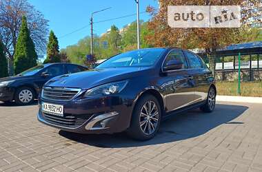 Хэтчбек Peugeot 308 2016 в Киеве