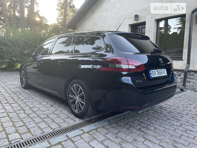 Універсал Peugeot 308 2015 в Києві