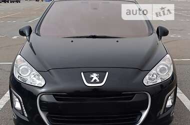 Универсал Peugeot 308 2011 в Киеве