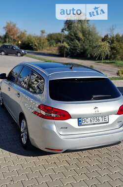 Універсал Peugeot 308 2016 в Винниках