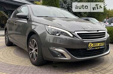 Хэтчбек Peugeot 308 2016 в Львове