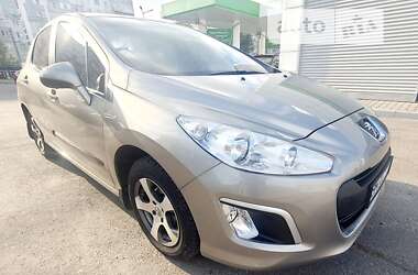 Хетчбек Peugeot 308 2012 в Сумах