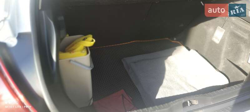 Хетчбек Peugeot 308 2013 в Києві