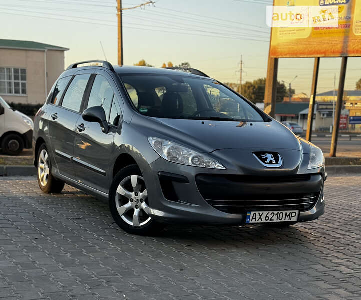 Універсал Peugeot 308 2010 в Полтаві