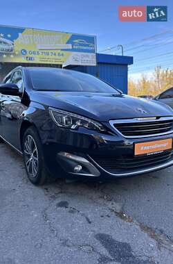 Универсал Peugeot 308 2017 в Сумах