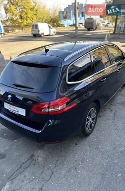 Универсал Peugeot 308 2017 в Сумах