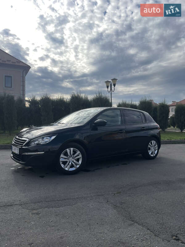 Хэтчбек Peugeot 308 2014 в Шептицькому