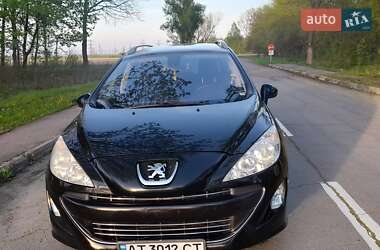 Универсал Peugeot 308 2011 в Калуше