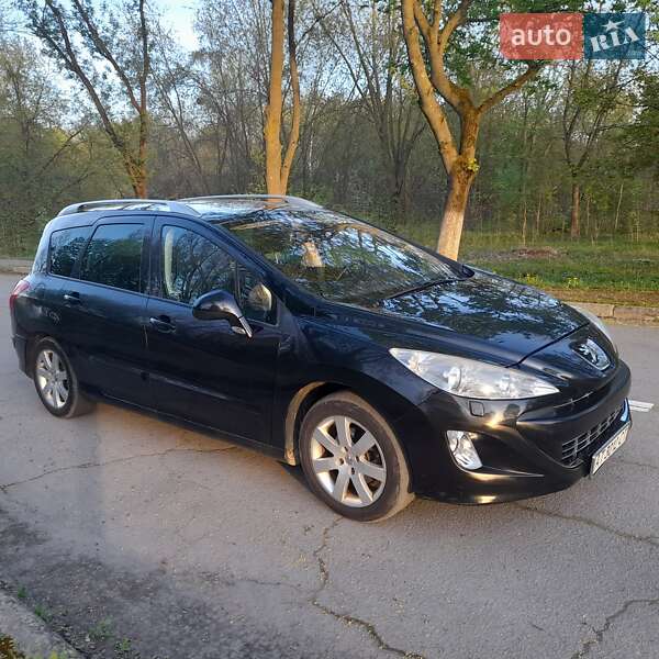 Універсал Peugeot 308 2011 в Калуші