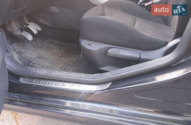 Універсал Peugeot 308 2011 в 