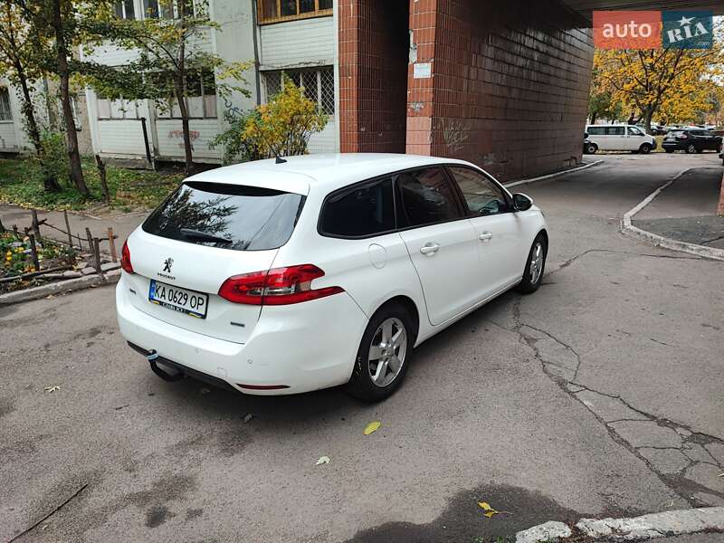Універсал Peugeot 308 2015 в Києві