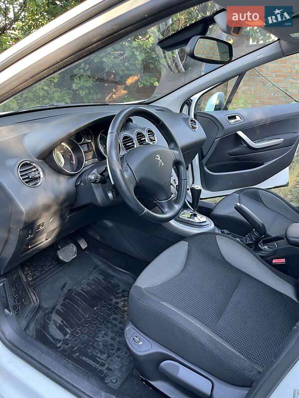 Универсал Peugeot 308 2012 в Киеве