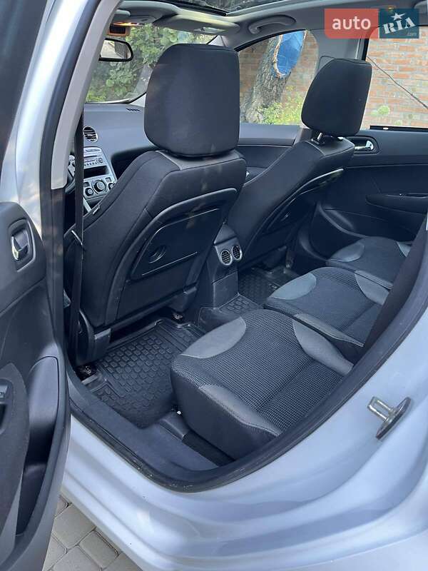 Универсал Peugeot 308 2012 в Киеве