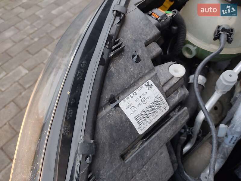 Універсал Peugeot 308 2015 в Горохові фото 16 Універсал Peugeot 308 2015 в Горохові