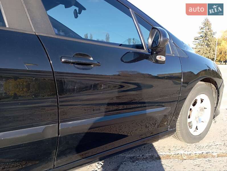 Хетчбек Peugeot 308 2008 в Горішніх Плавнях