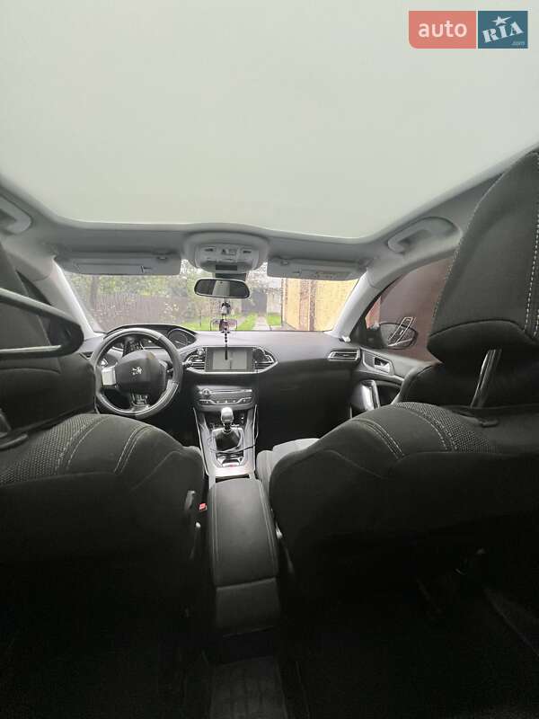 Універсал Peugeot 308 2017 в Дрогобичі