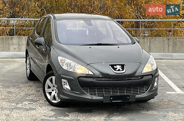 Хетчбек Peugeot 308 2009 в Києві