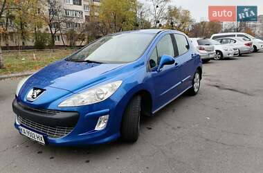 Хэтчбек Peugeot 308 2010 в Киеве