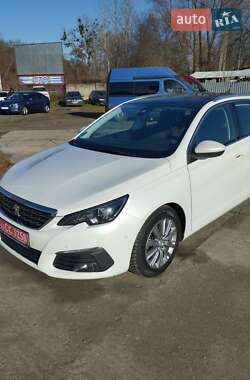 Универсал Peugeot 308 2018 в Жидачове