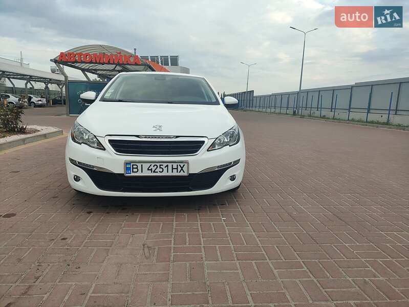 Універсал Peugeot 308 2016 в 