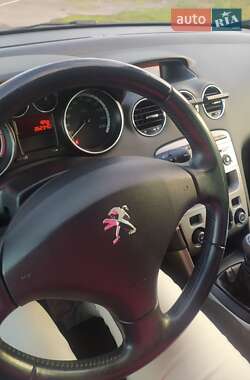 Универсал Peugeot 308 2011 в 