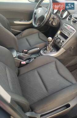 Универсал Peugeot 308 2011 в 