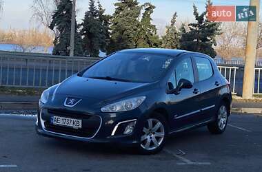 Хетчбек Peugeot 308 2013 в Дніпрі