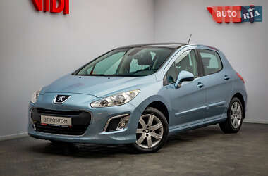 Хэтчбек Peugeot 308 2011 в Киеве