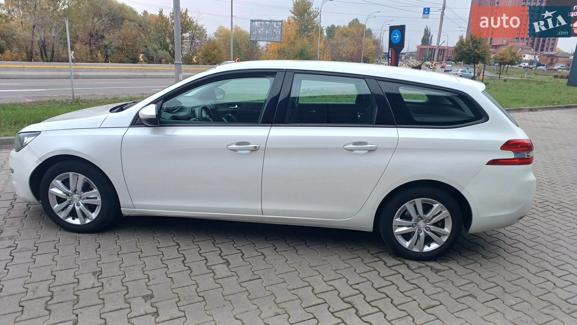 2016 Peugeot 308 - мініатюра 9
