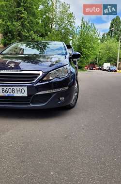 Хэтчбек Peugeot 308 2015 в Киеве