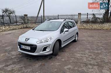 Універсал Peugeot 308 2013 в Збаражі