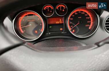 Хэтчбек Peugeot 308 2008 в 