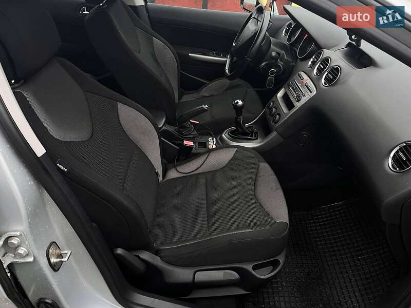 Хетчбек Peugeot 308 2008 в Новому Розділі