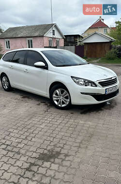 Универсал Peugeot 308 2015 в Сновске