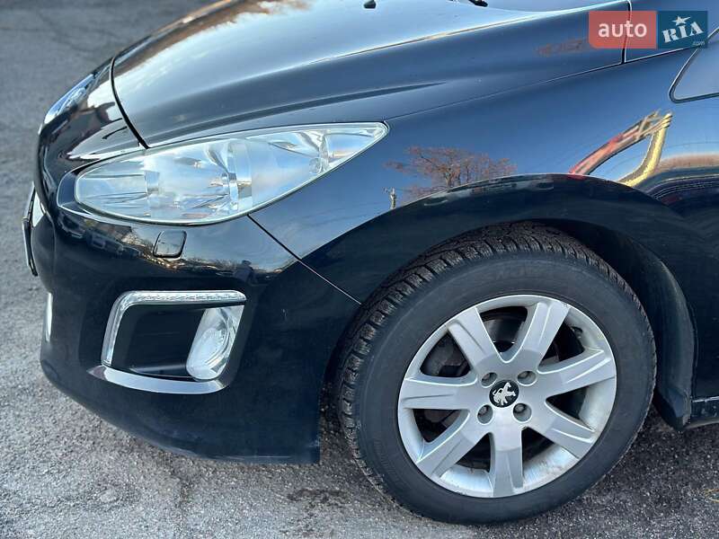 Хетчбек Peugeot 308 2011 в Вінниці